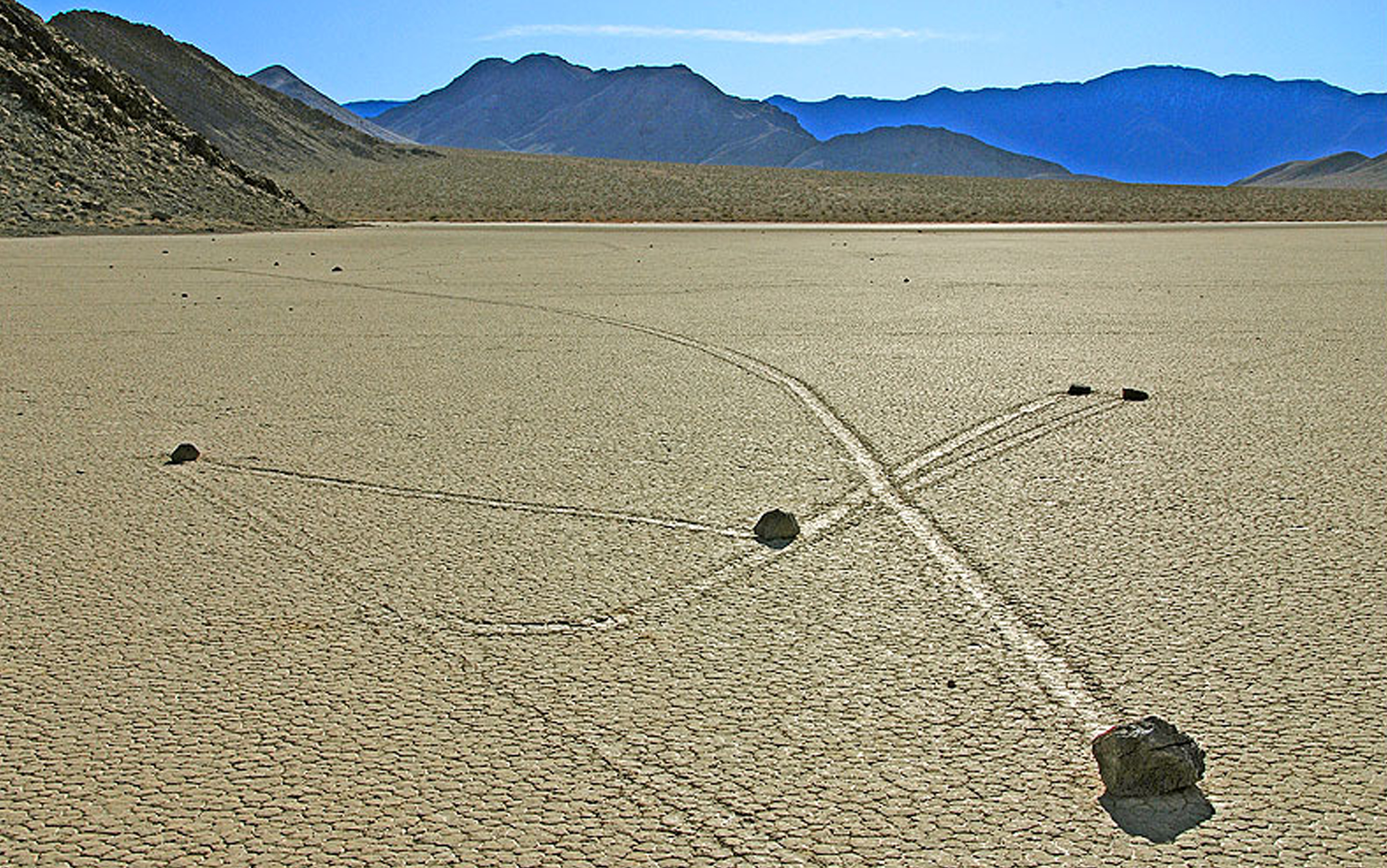 Sliding rocks, il mistero della Death Valley